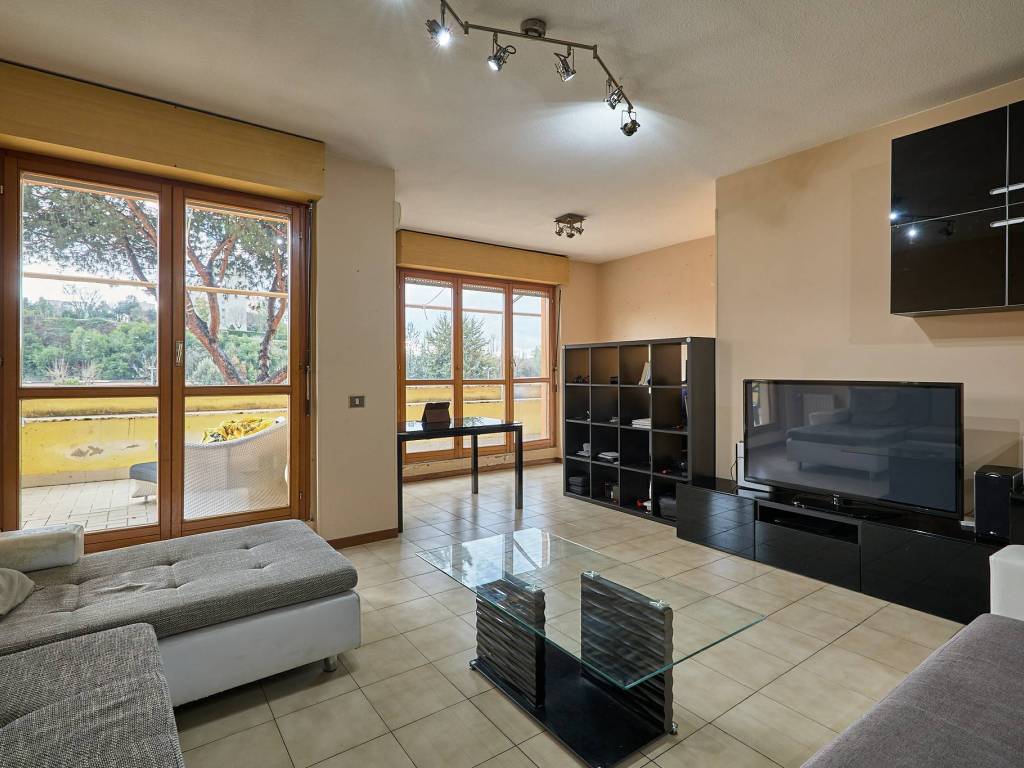 appartamento in vendita a Roma in zona EUR
