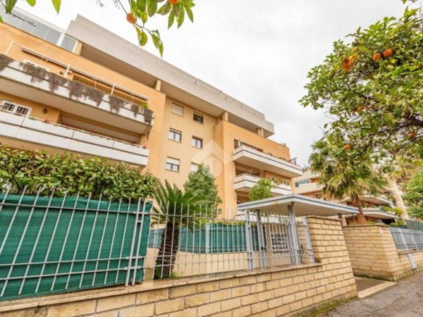 appartamento in vendita a Roma in zona Mezzocammino