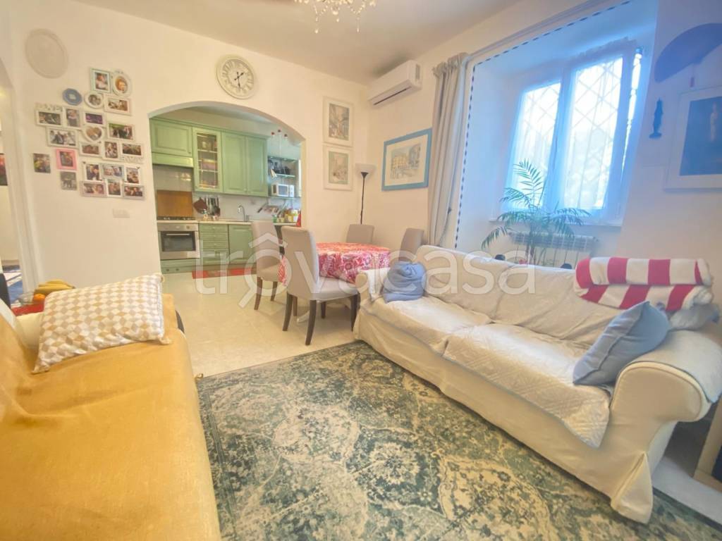 appartamento in vendita a Roma in zona Ostia