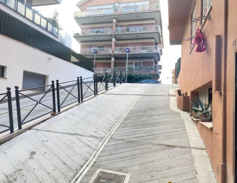 casa indipendente in vendita a Roma in zona Monte Sacro/Talenti
