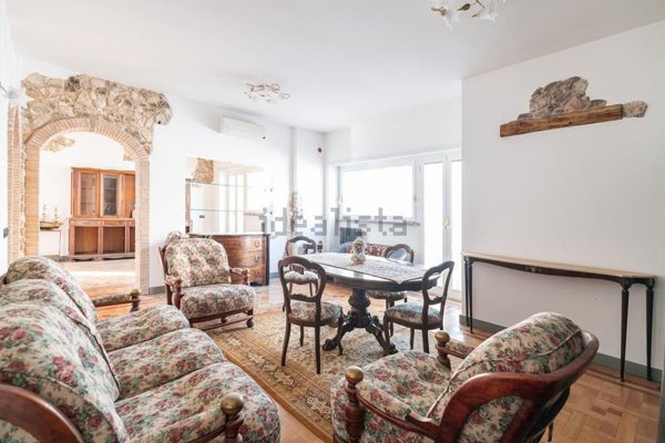 appartamento in vendita a Roma in zona Ardeatino