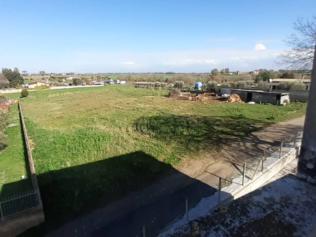 terreno agricolo in vendita a Roma in zona Castel di Guido