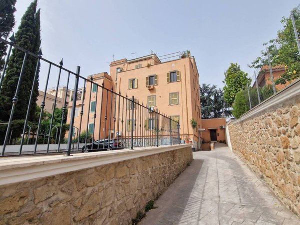 appartamento in vendita a Roma in zona Torre Maura