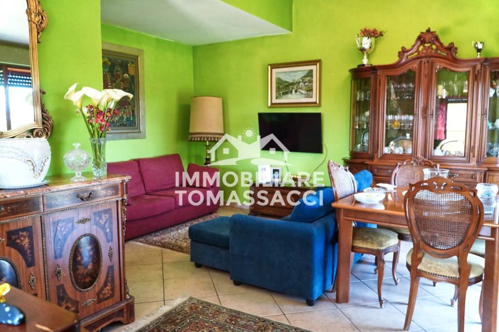 appartamento in vendita a Roma in zona Valle Muricana