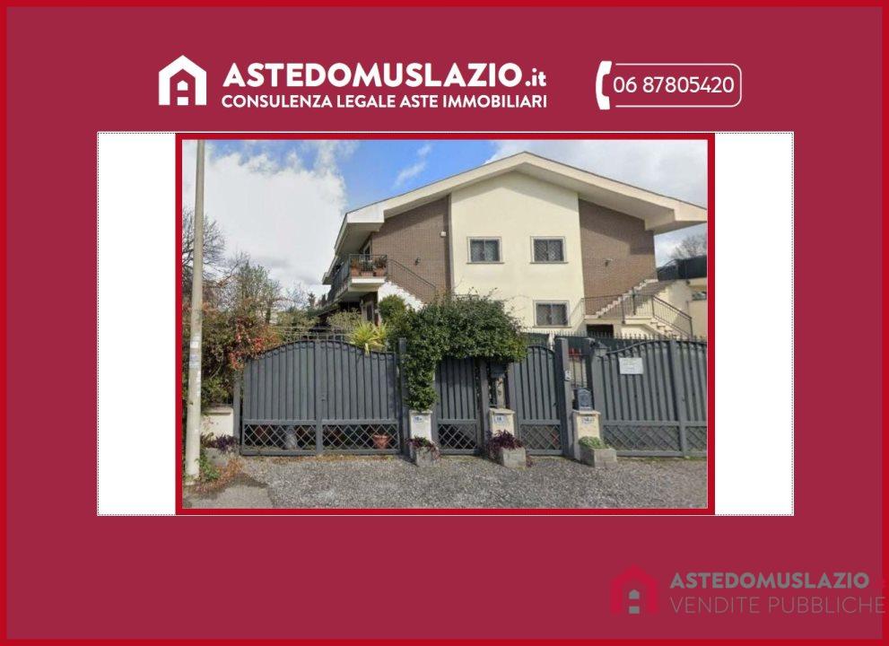 appartamento in vendita a Roma in zona Infernetto