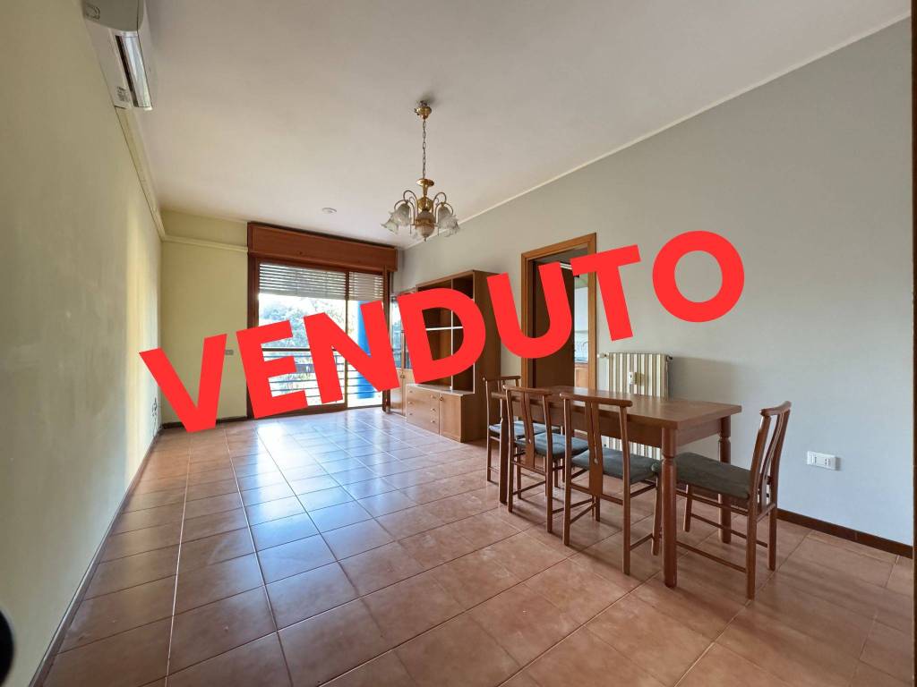 appartamento in vendita a Roma in zona Torrino