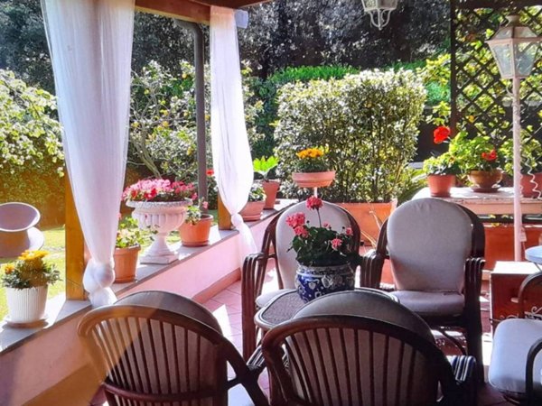 appartamento in vendita a Roma in zona Tomba di Nerone