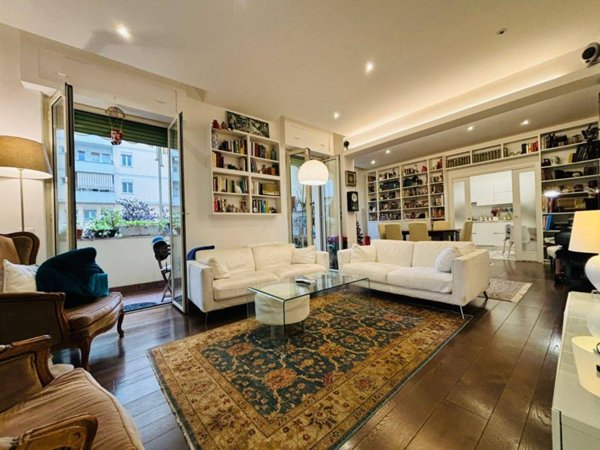 appartamento in vendita a Roma in zona EUR