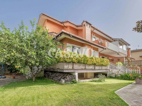 casa indipendente in vendita a Roma in zona Ottavia