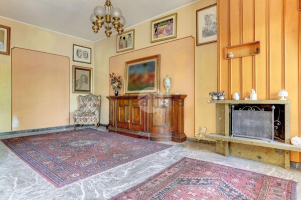 appartamento in vendita a Roma in zona Appio Latino