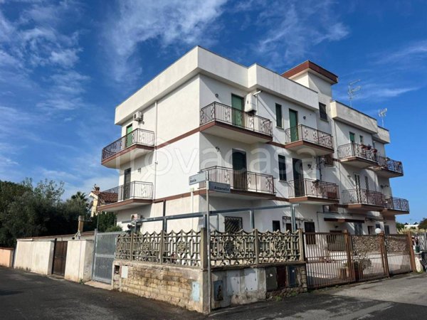 appartamento in vendita a Roma in zona Dragona/Bagnoletto