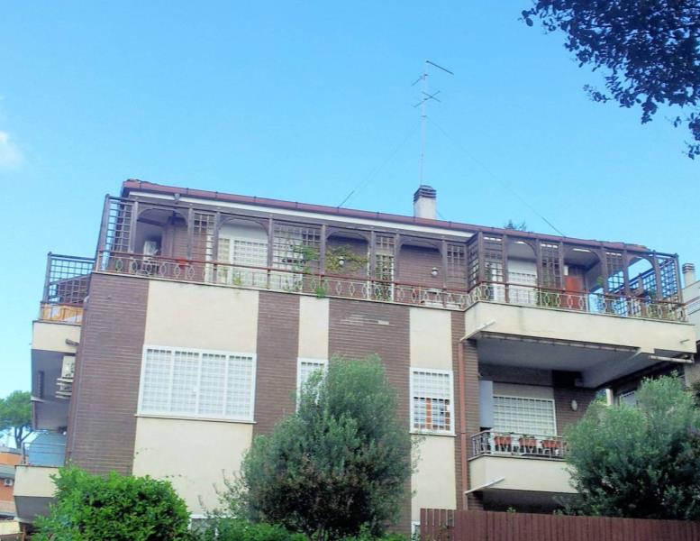 appartamento in vendita a Roma in zona Vitinia