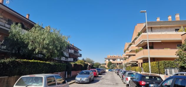 appartamento in vendita a Roma in zona Ardeatino