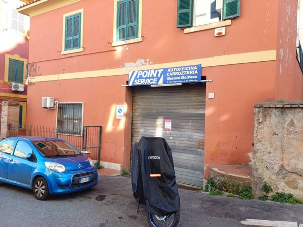 locale commerciale in vendita a Roma in zona Tiburtino