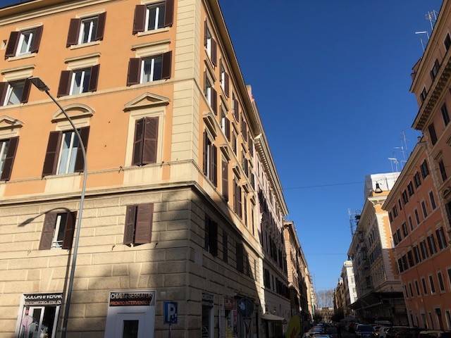 appartamento in vendita a Roma in zona Ostia