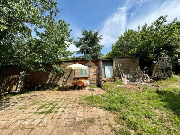 casa indipendente in vendita a Roma in zona Trigoria