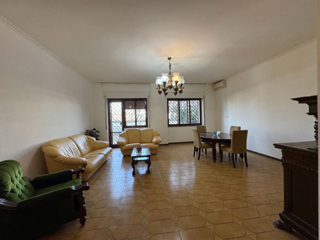 appartamento in vendita a Roma in zona Tor Vergata/Torrenova