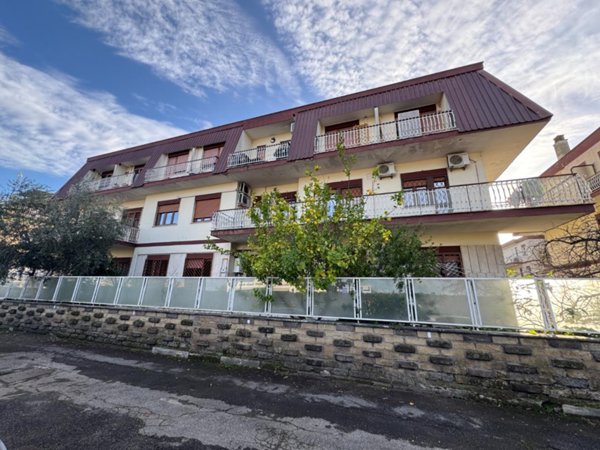 appartamento in vendita a Roma in zona Tor Vergata/Torrenova