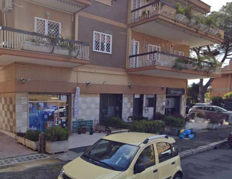 ufficio in vendita a Roma in zona Mostacciano