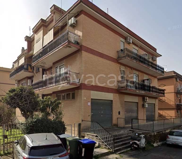 appartamento in vendita a Roma in zona Cinquina