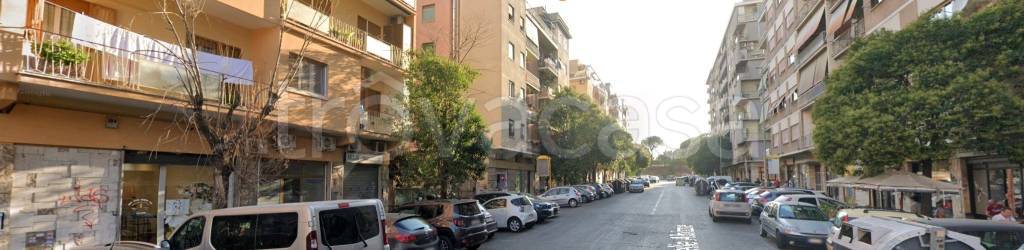 negozio in vendita a Roma in zona Prenestino-Centocelle