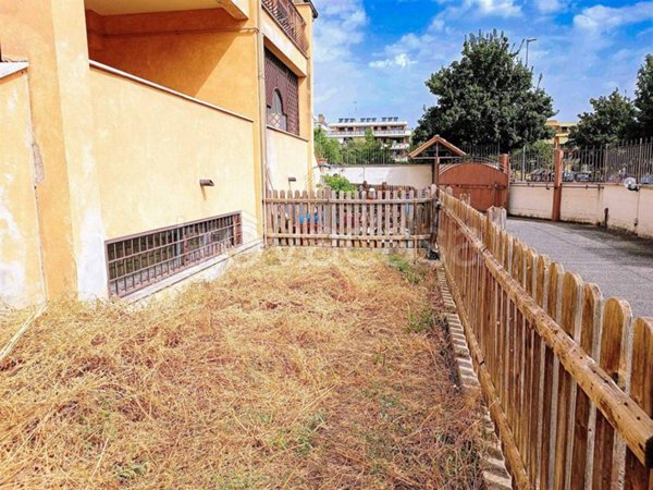 appartamento in vendita a Roma in zona Prenestino-Labicano