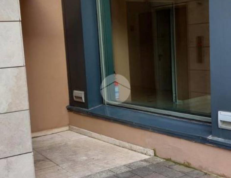 negozio in vendita a Roma in zona Prenestino-Labicano