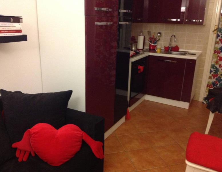appartamento in vendita a Roma in zona Ardeatino