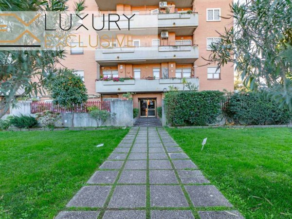 appartamento in vendita a Roma in zona Ponte Mammolo