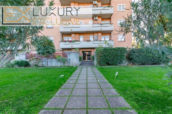 appartamento in vendita a Roma in zona Ponte Mammolo