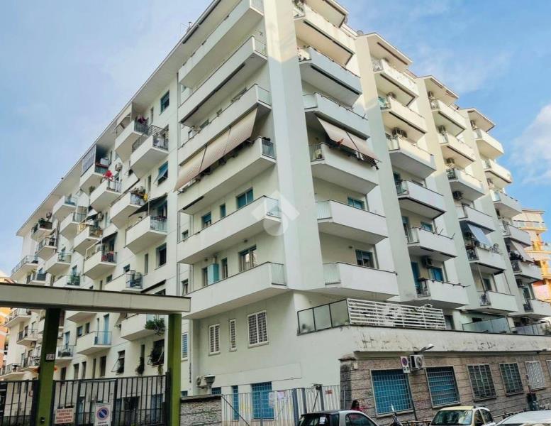 appartamento in vendita a Roma in zona Tuscolano
