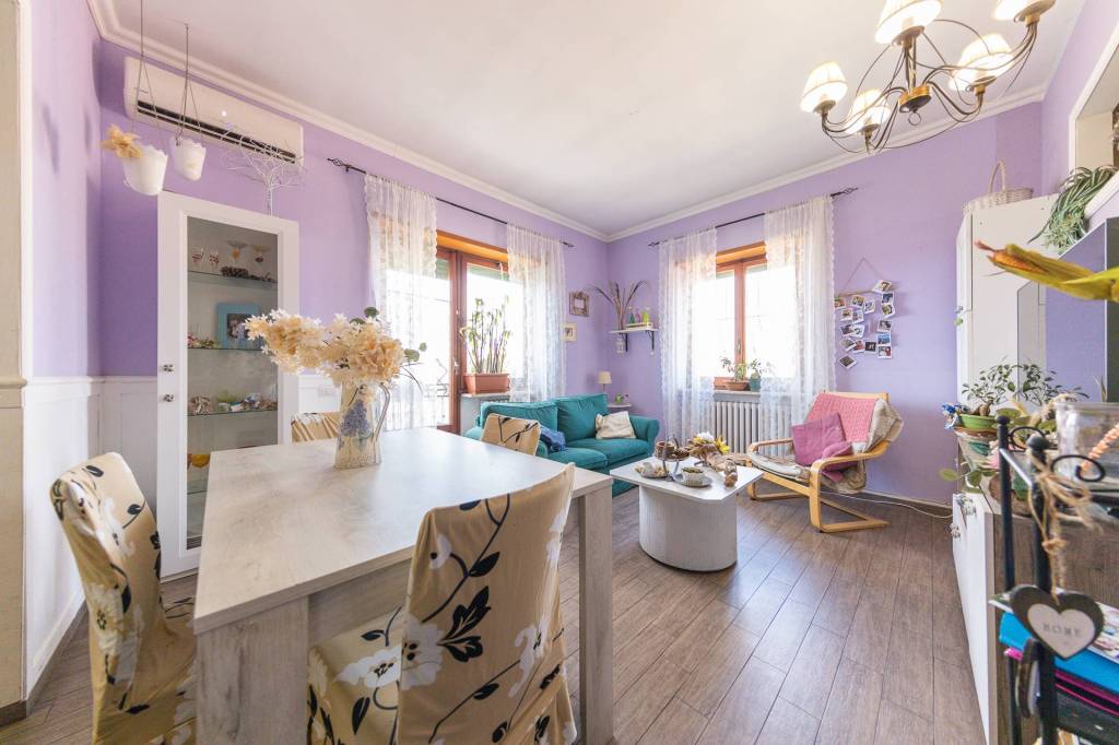 appartamento in vendita a Roma in zona Lunghezza