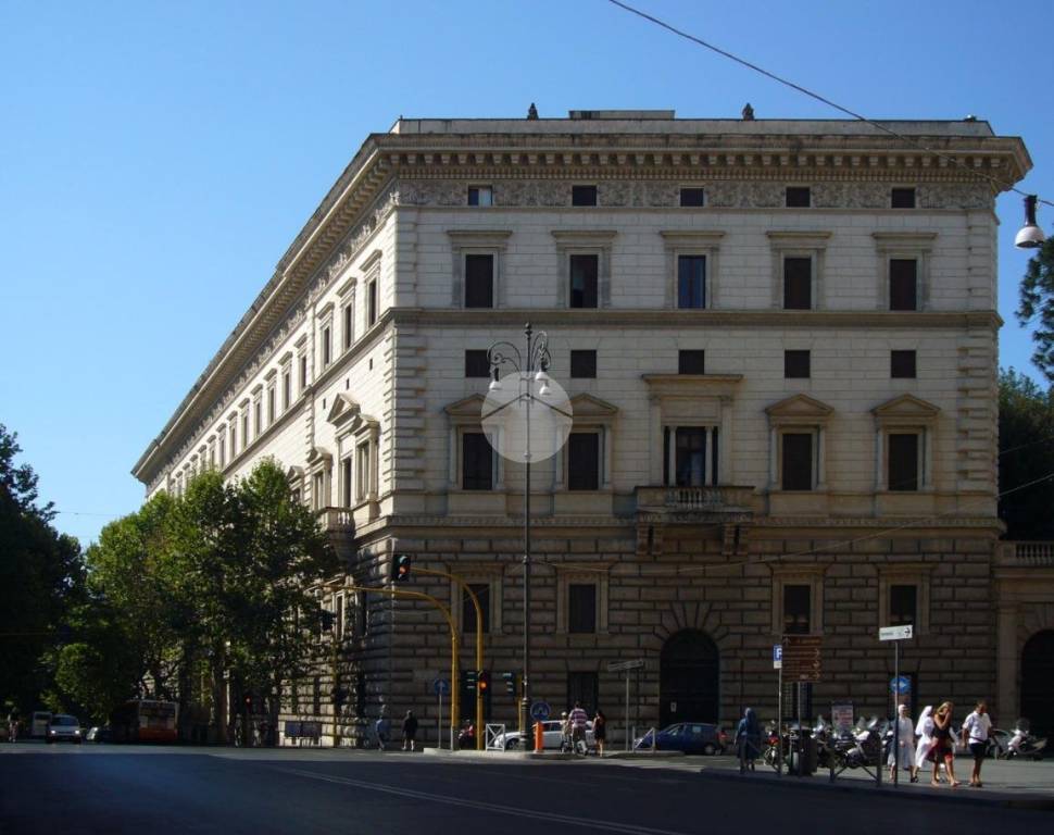 appartamento in vendita a Roma in zona Esquilino