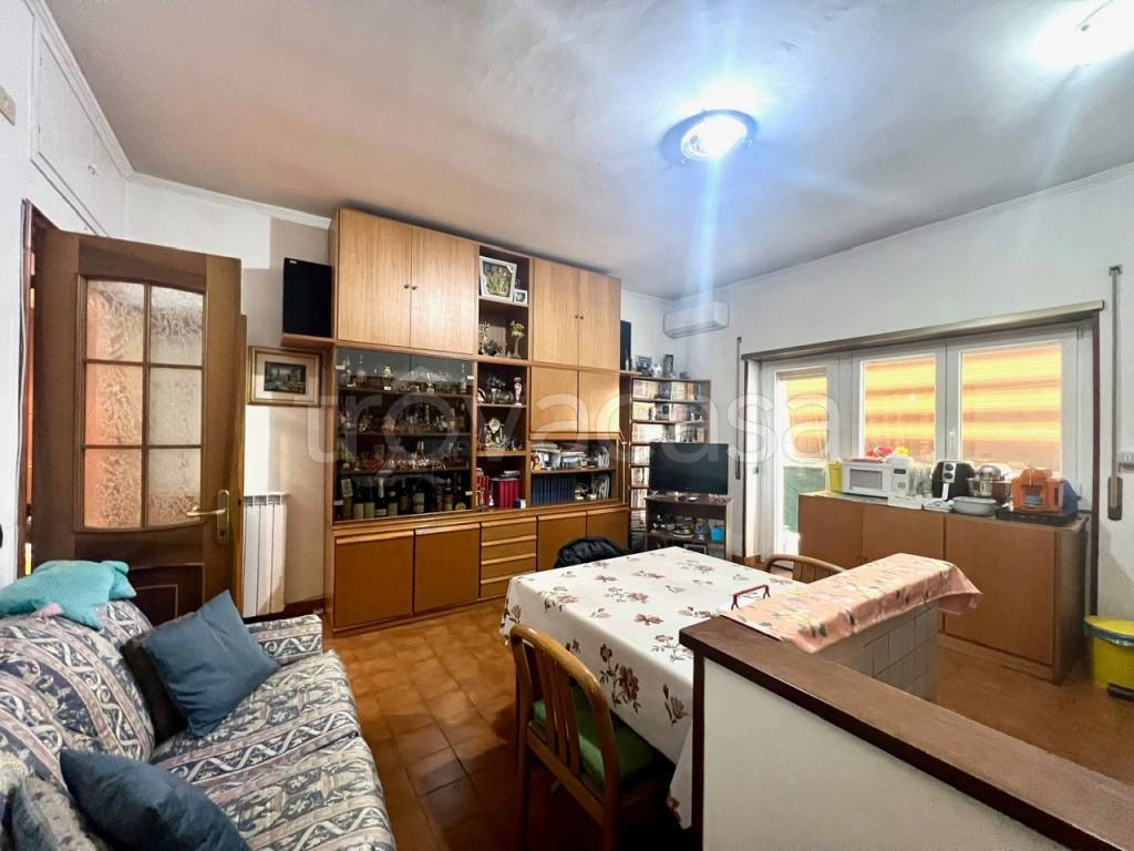appartamento in vendita a Roma in zona Portuense