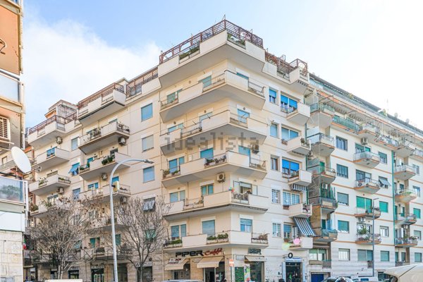 appartamento in vendita a Roma in zona Tuscolano