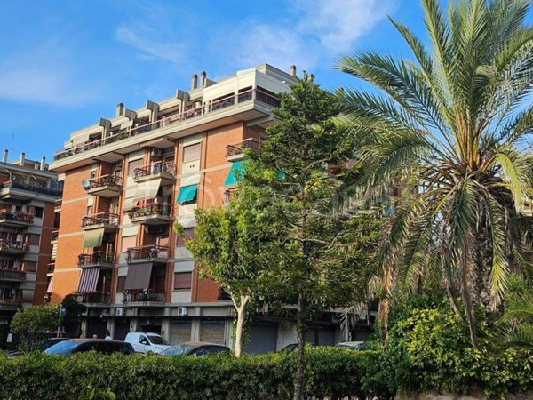 appartamento in vendita a Roma in zona Ostia
