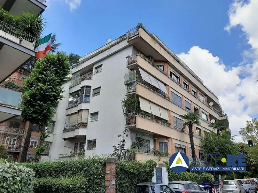 appartamento in vendita a Roma in zona Della Vittoria