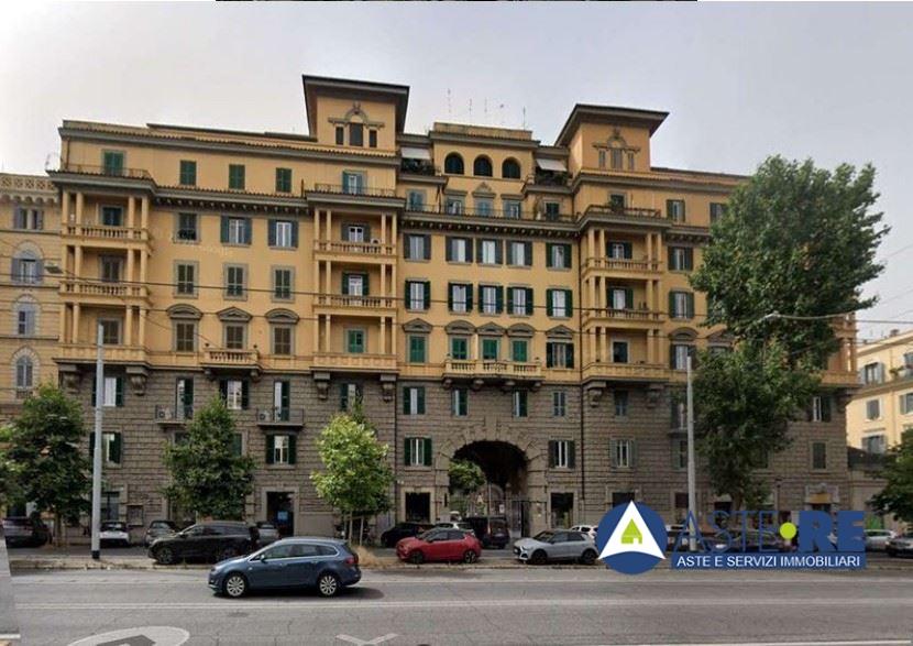 appartamento in vendita a Roma in zona Nomentano