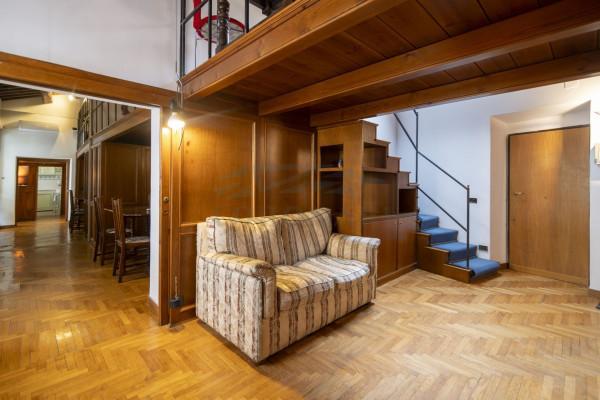 appartamento in vendita a Roma in zona Parione/Sant'Eustachio