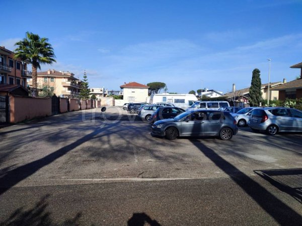 terreno agricolo in vendita a Roma in zona Infernetto