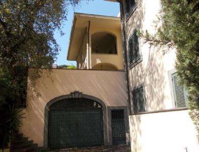 casa indipendente in vendita a Roma