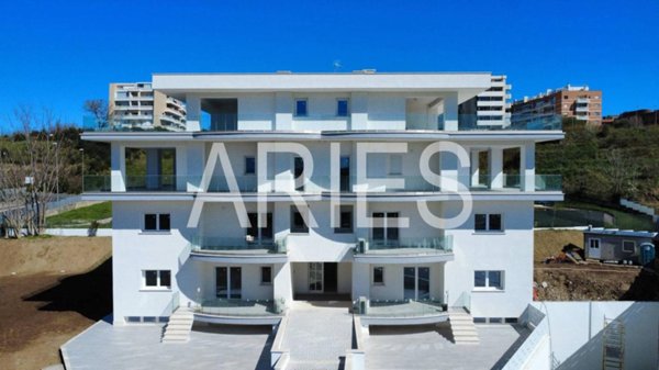 appartamento in vendita a Roma in zona Ostia