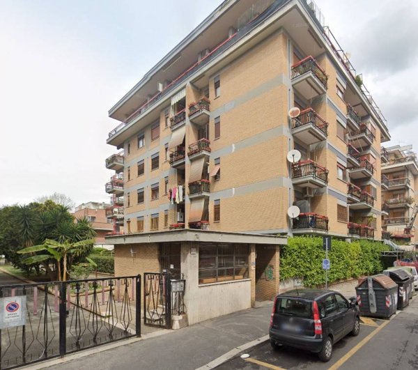 appartamento in vendita a Roma in zona Ostia