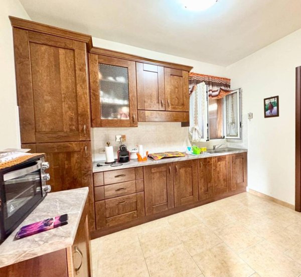 casa indipendente in vendita a Roma in zona Torre Maura