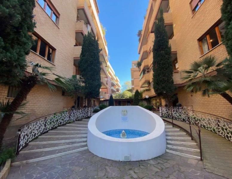 appartamento in vendita a Roma in zona Ostia