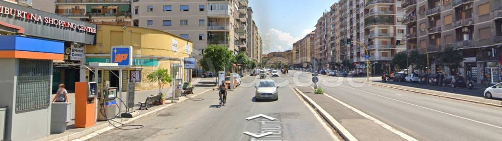 negozio in vendita a Roma in zona Tiburtino