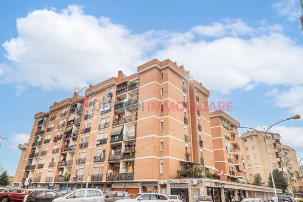 appartamento in vendita a Roma in zona Portuense