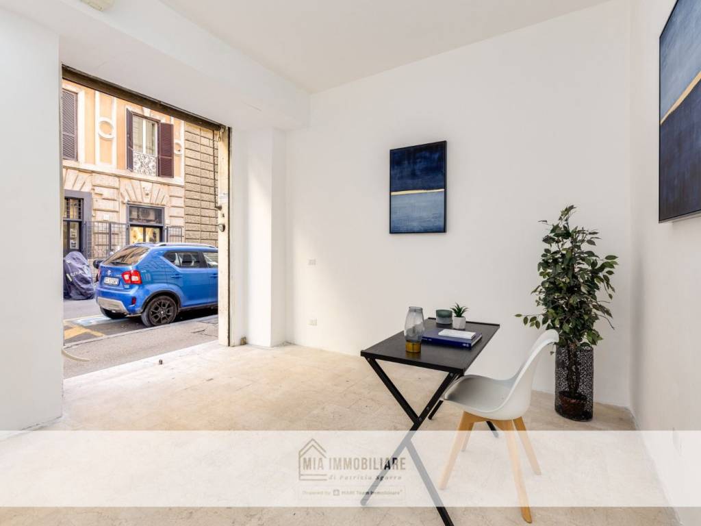 negozio in vendita a Roma in zona Ludovisi/Sallustiano