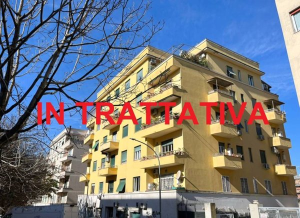 appartamento in vendita a Roma in zona Tuscolano