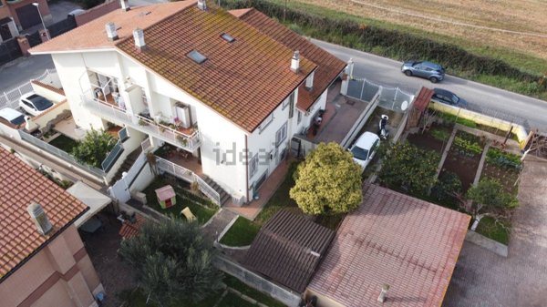 appartamento in vendita a Roma in zona Ponte di Nona